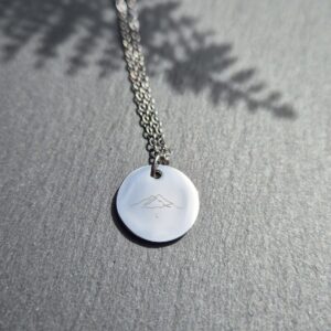 Individuelle Halskette mit Gravur runder Anhänger 15mm Silber Österreich