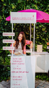 aser-Gravur Event mieten Live-Gravur Firmenfeier Hochzeit personalisierte Geschenke