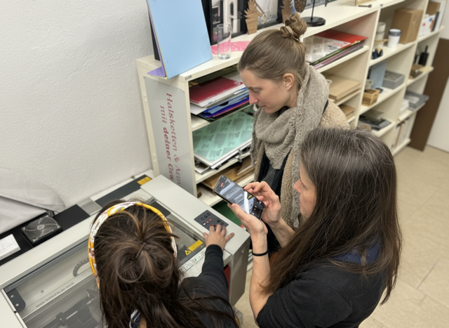 Workshop Teilnehmerinnen beim Laser